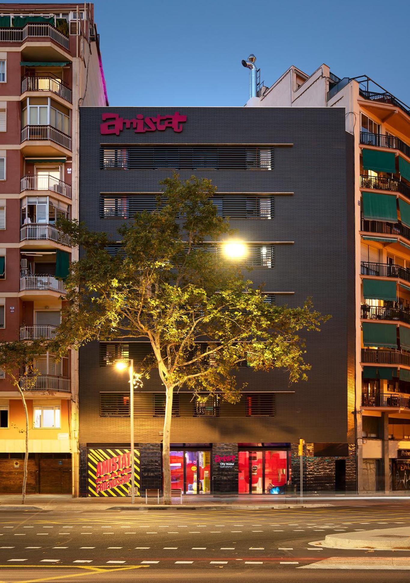Amistat City Hostel Barcelona Exterior photo