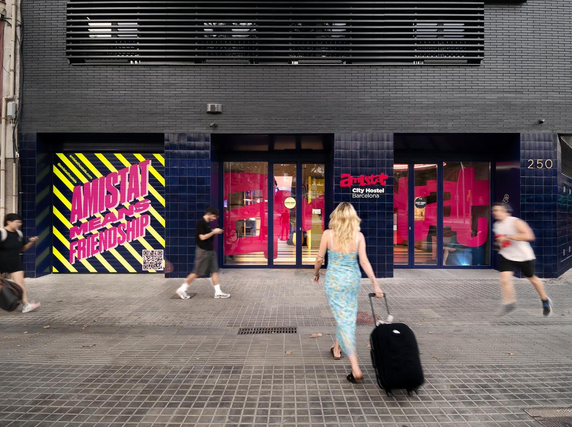 Amistat City Hostel Barcelona Exterior photo