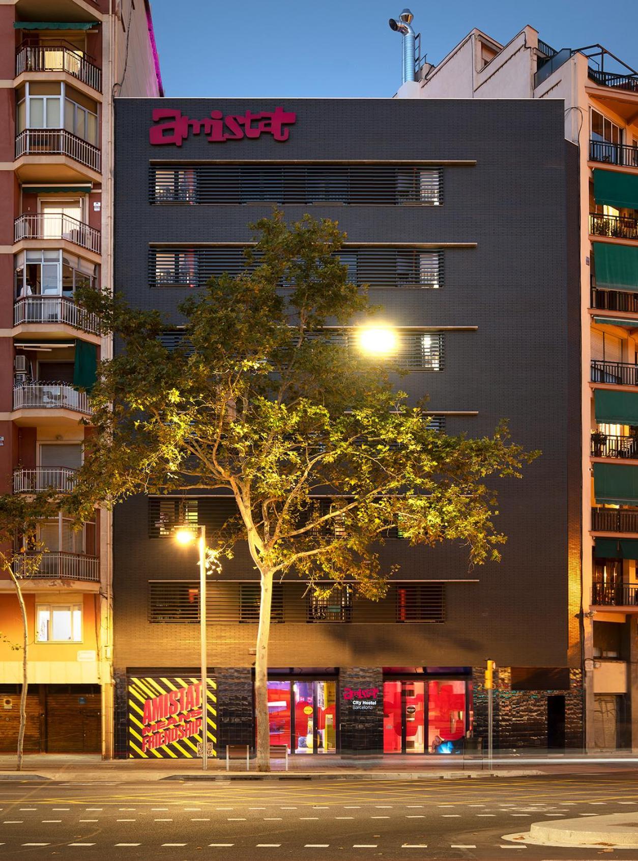 Amistat City Hostel Barcelona Exterior photo