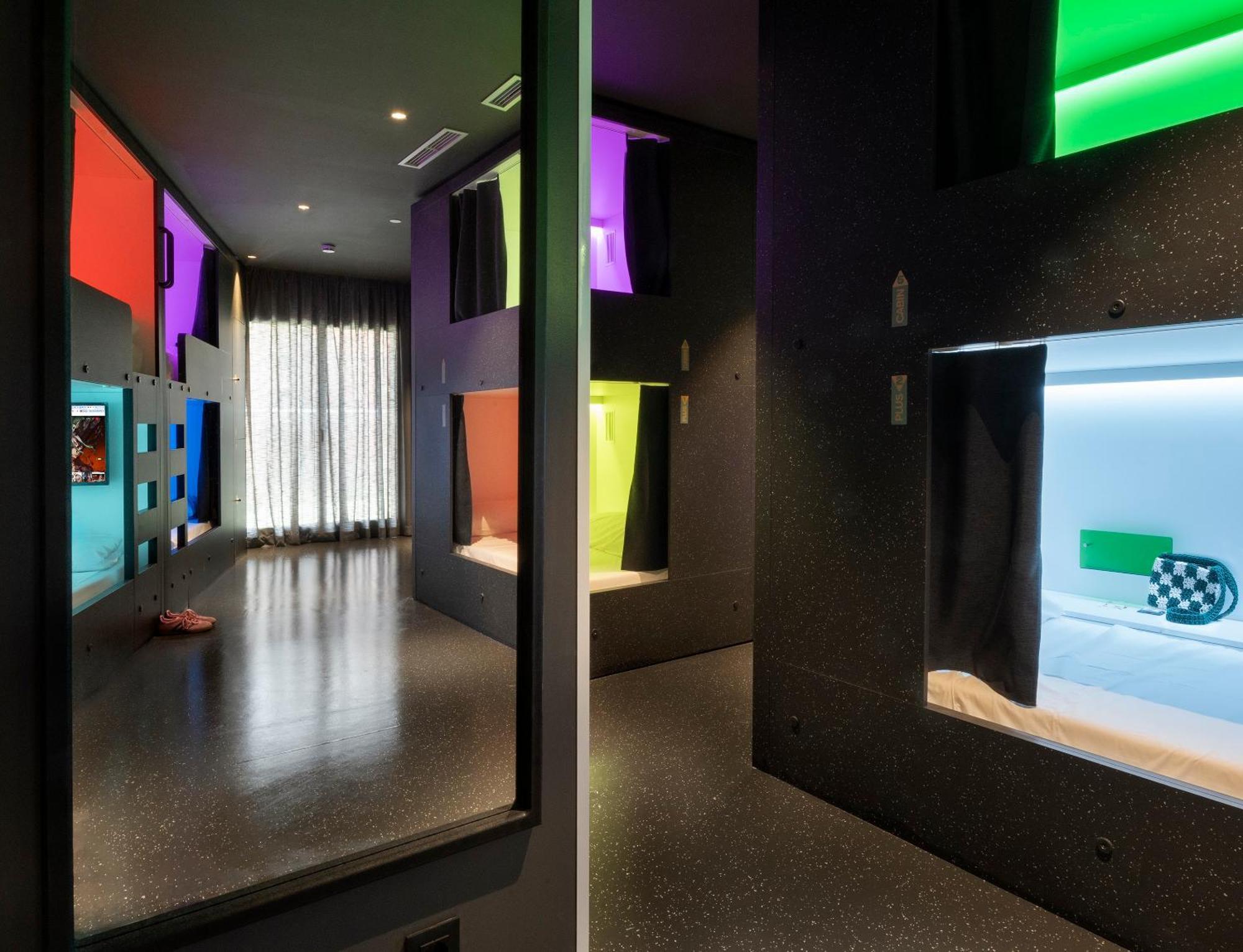 Amistat City Hostel Barcelona Exterior photo