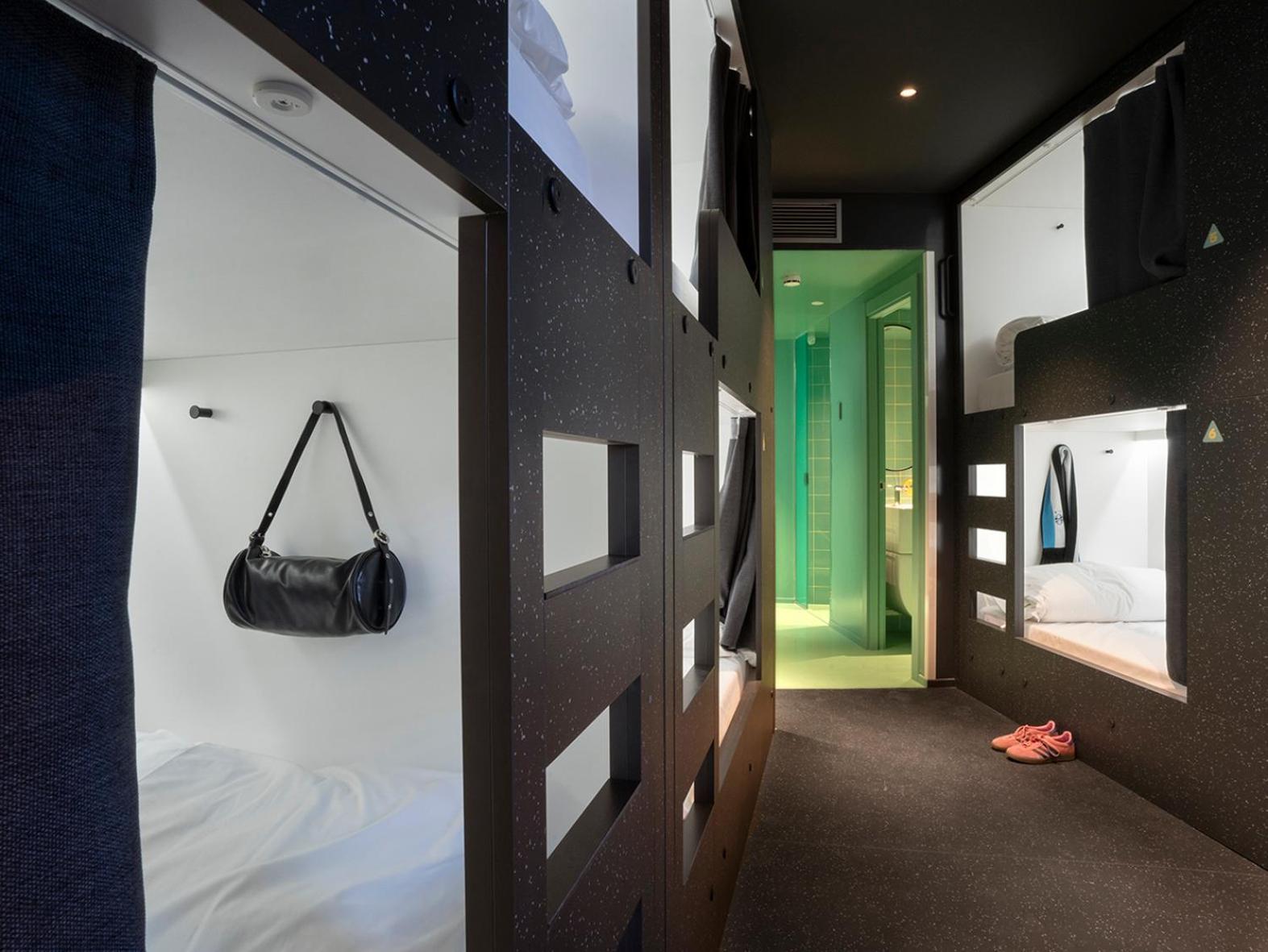Amistat City Hostel Barcelona Exterior photo